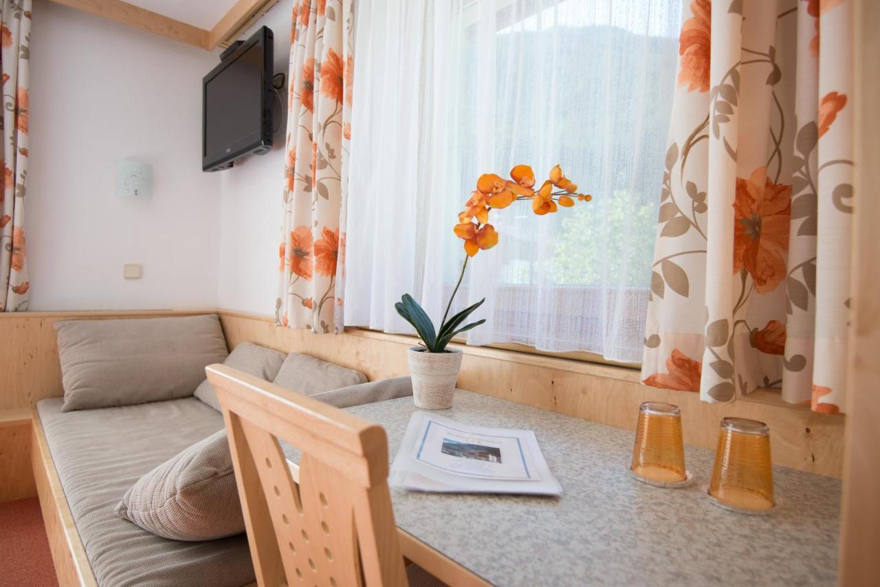 Pension Bergwelt Neustift im Stubaital Rum bild